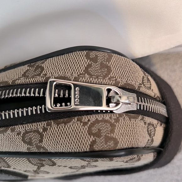 ✨Authentic✨Gucci brown GG Supreme belt bag - Picture 3 of 8